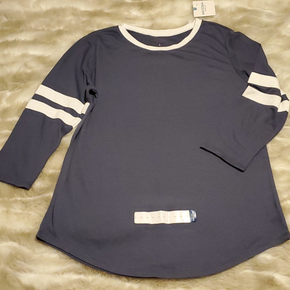 New 3/4 sleeve top